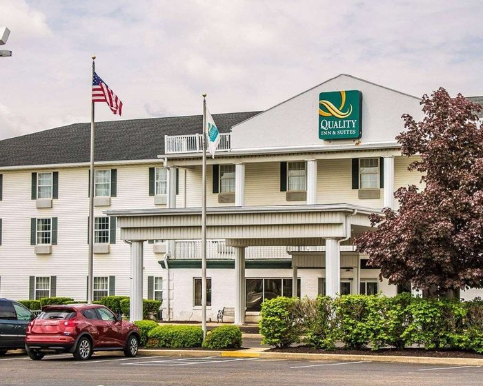 QUALITY INN & SUITES CONFERENCE CENTER BELLVILLE $86 ($̶1̶0̶5̶ ...