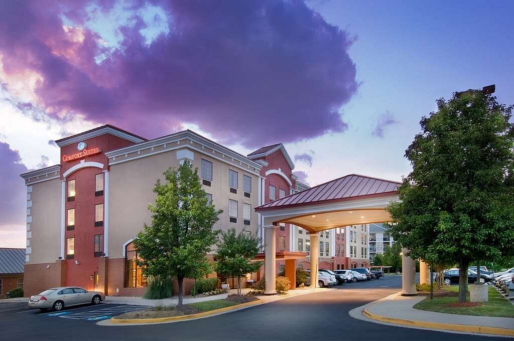 Comfort Inn & Suites Airport Dulles-Gateway, Sterling – Updated 2024 Prices