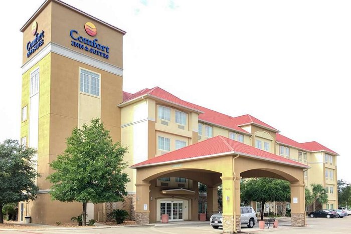 COMFORT INN SUITES NEAR SIX FLAGS MEDICAL CENTER Updated 2022 comfort-inn-suites-near-six-flags-medical-center-updated-2022