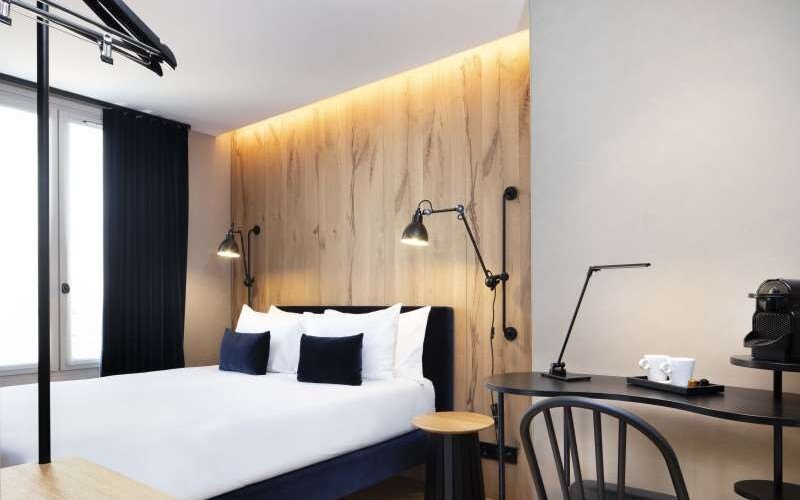 Guest room