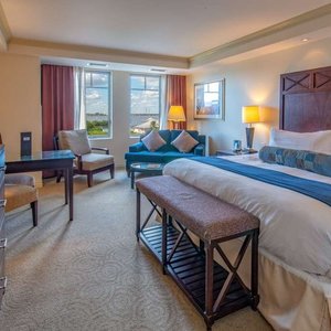 Guest room with king bed(s)