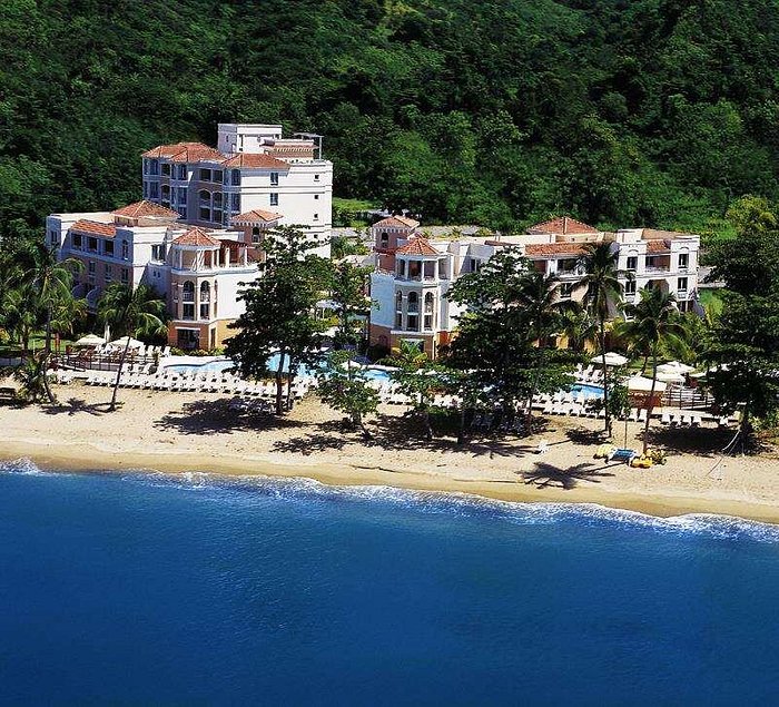 Borinquen Beach Inn San Juan Puerto Rico: Paradise Found at the Ultimate Beach Retreat