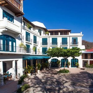 Santarena Hotel outside