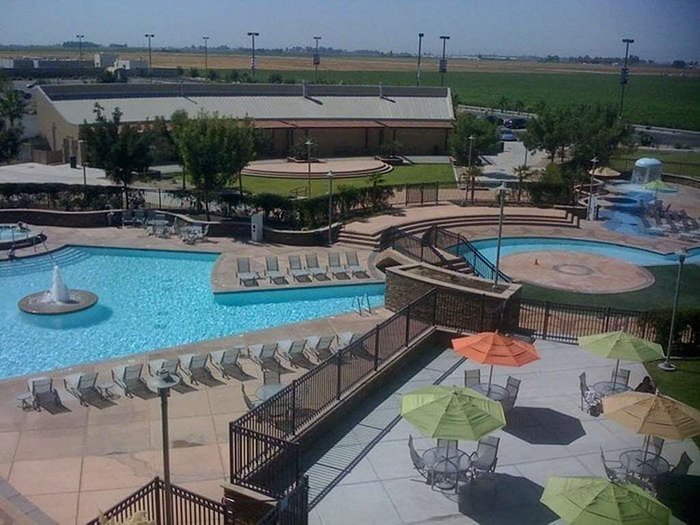 Fantastic pool in this middle of nowhere place - Picture of Tachi Palace  Hotel & Casino, Lemoore - Tripadvisor