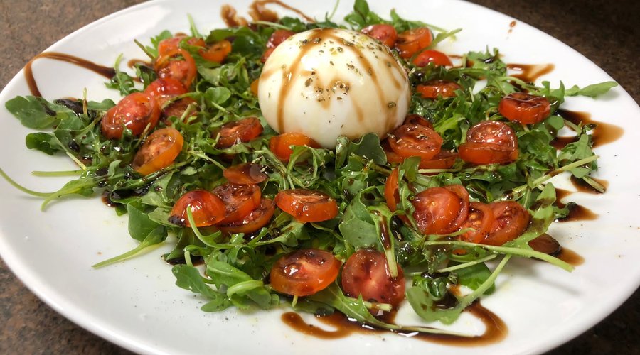 Ensalada de burrata
