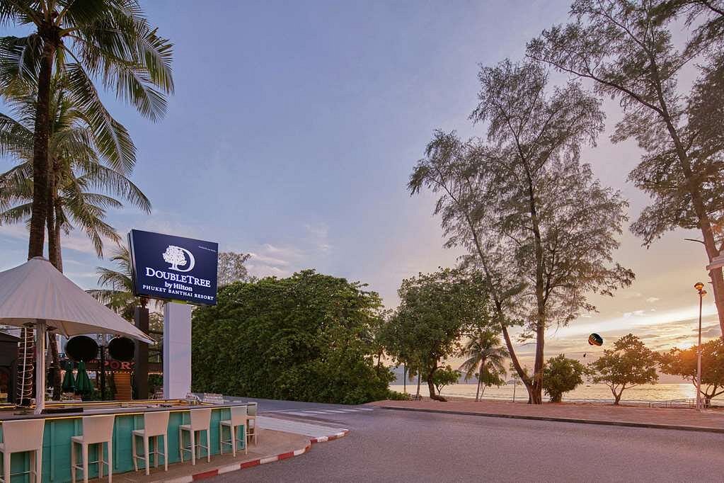 DoubleTree by Hilton Phuket Banthai Resort (SHA Extra Plus Certified), hotell i Phuket