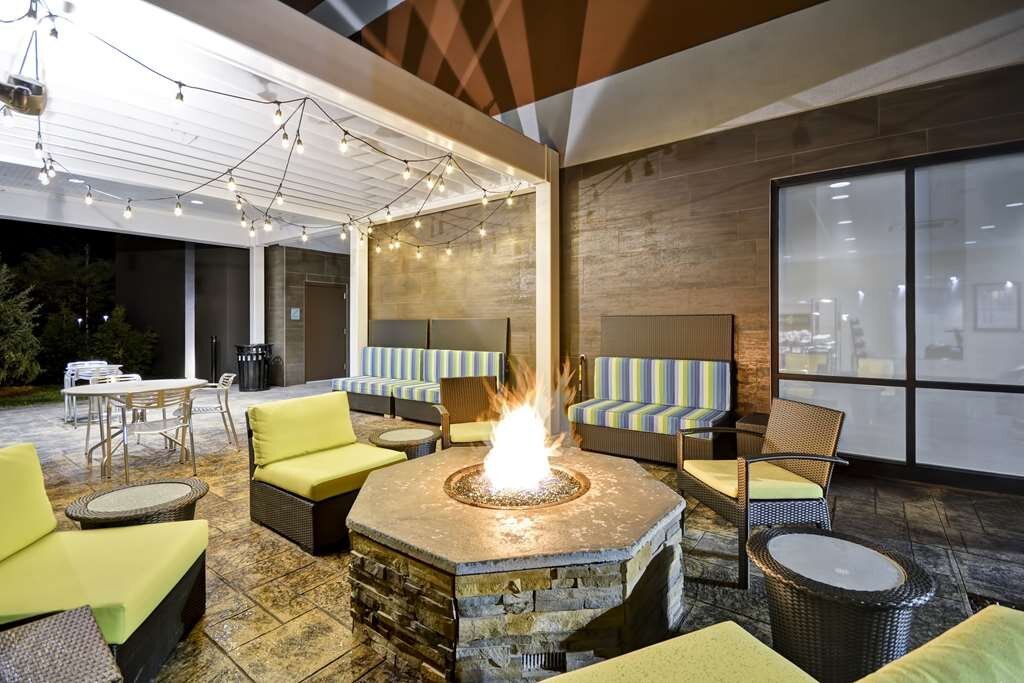 HOME2 SUITES BY HILTON OSWEGO 178 (̶2̶0̶0̶) Updated 2022 Prices