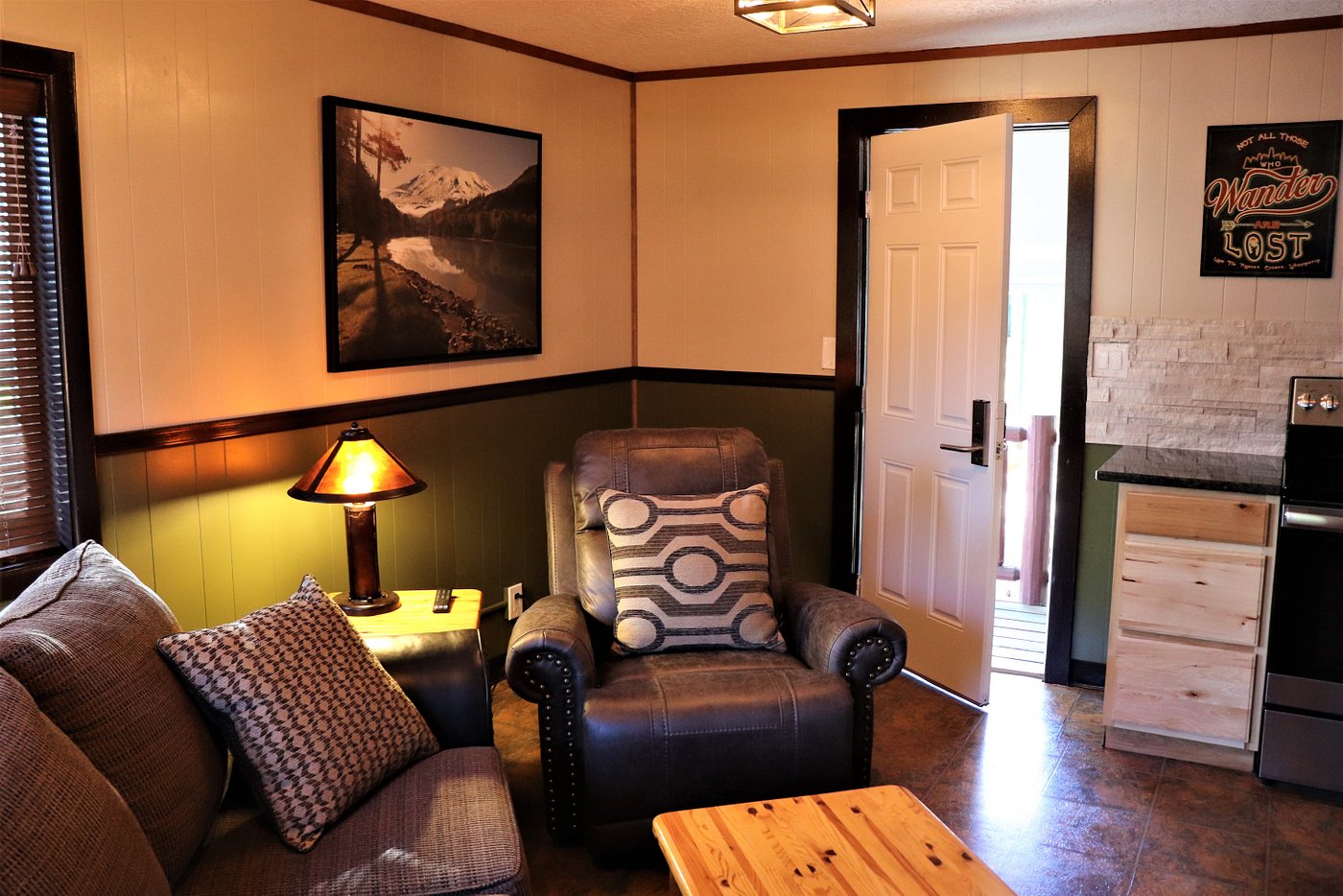 Lone Fir Resort Updated 2023 Prices Reviews And Photos Cougar Wa