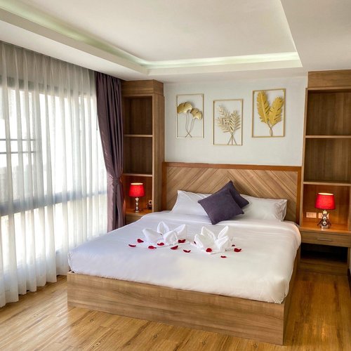 DE LUXE BOUTIQUE & rooftop, Chiang Mai – Updated 2024 Prices