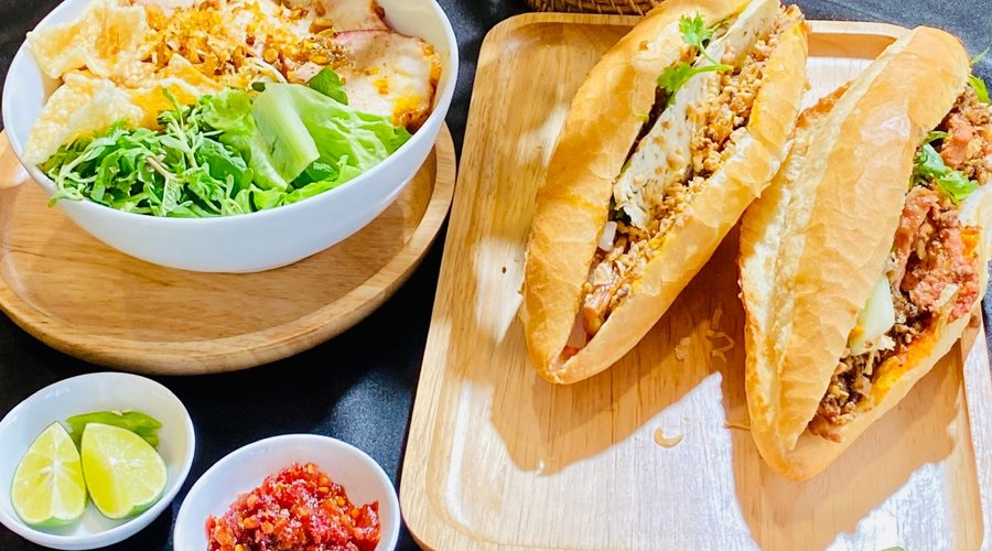 Bánh mỳ và Cao lầu