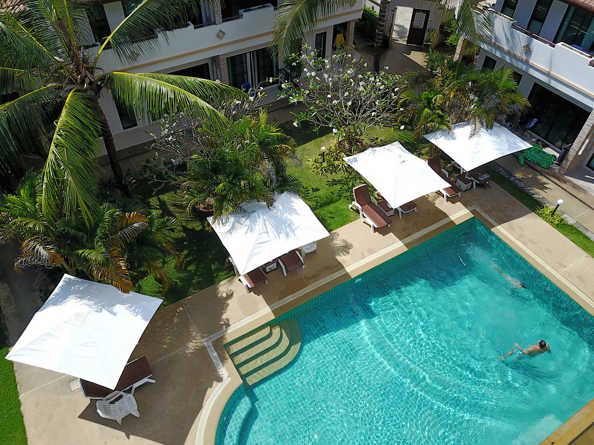 Babylon Pool Villas, hotel em Rawai