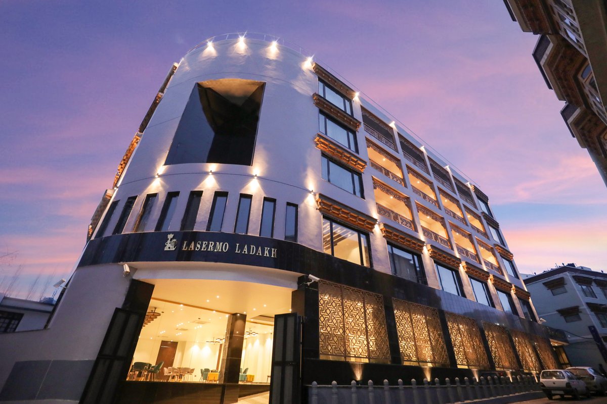 Отель леша. Berry Hotels.