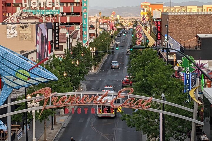 2024 Las Vegas Fremont Street Walk Downtown Vegas Walking Tour   Caption 