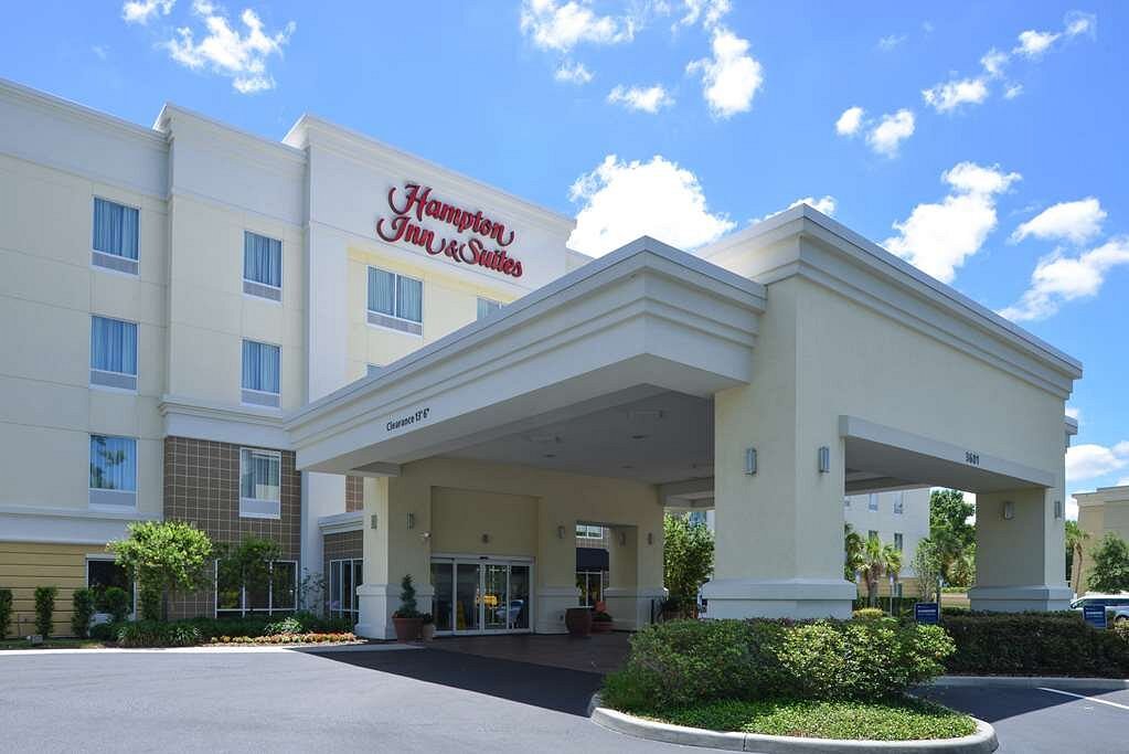 Hampton Inn &amp; Suites Ocala, hotel in Ocala