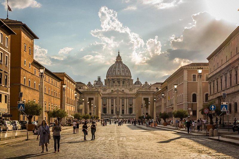 People at St. Peter's Square in Rome