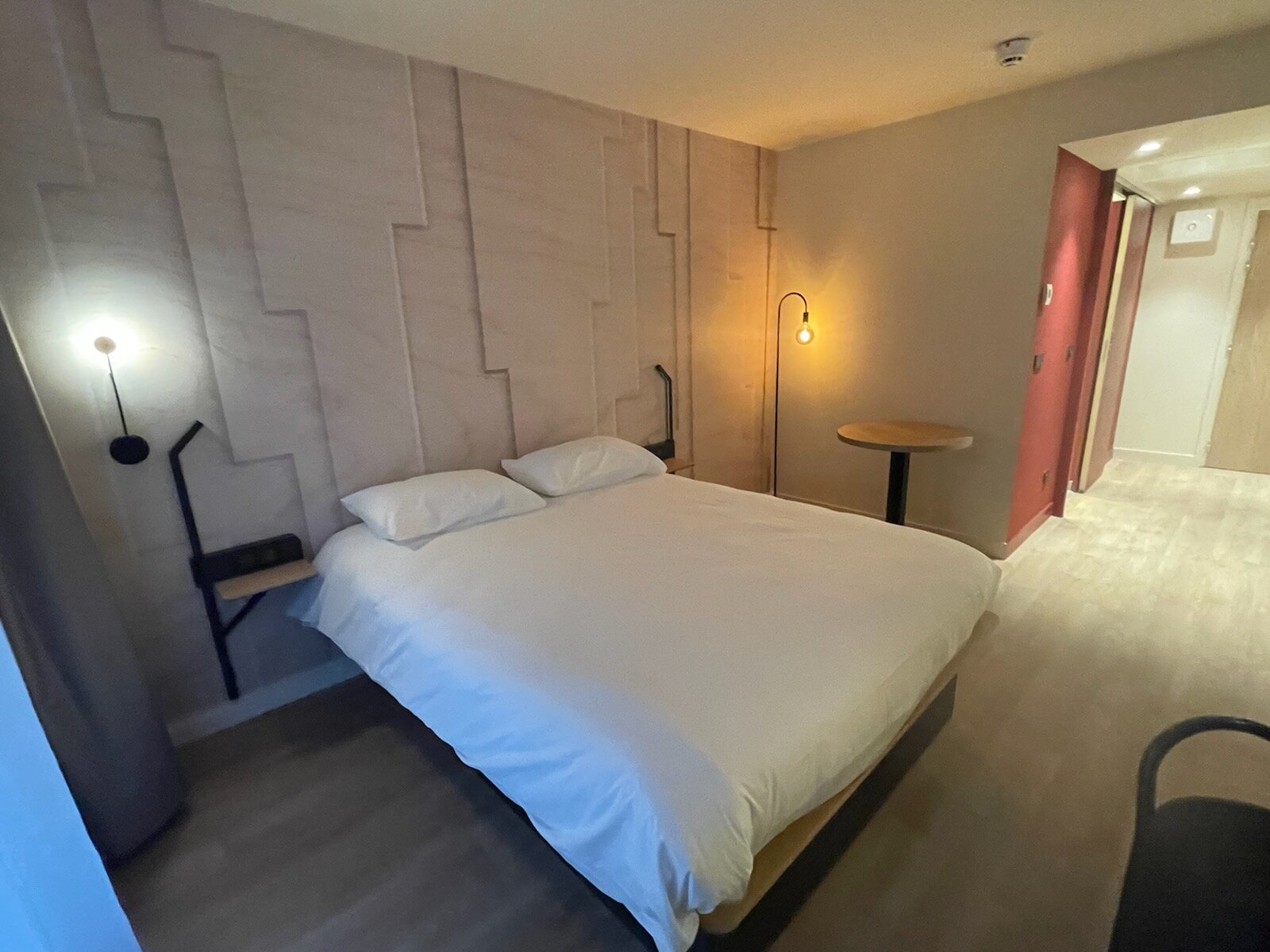 B&B HOTEL LILLE LILLENIUM EURASANTÉ : Tarifs 2024 Et 8 Avis