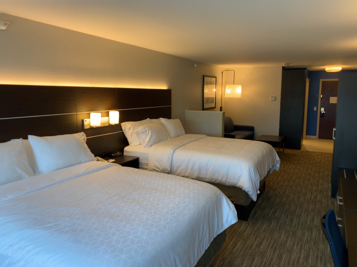 HOLIDAY INN EXPRESS & SUITES EXMORE - EASTERN SHORE - Updated 2022 ...