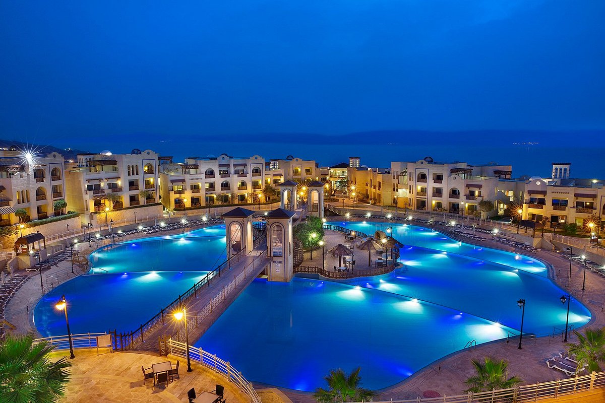 Crowne Plaza Jordan - Dead Sea Resort &amp; Spa, an IHG hotel, hotel en Sweimah