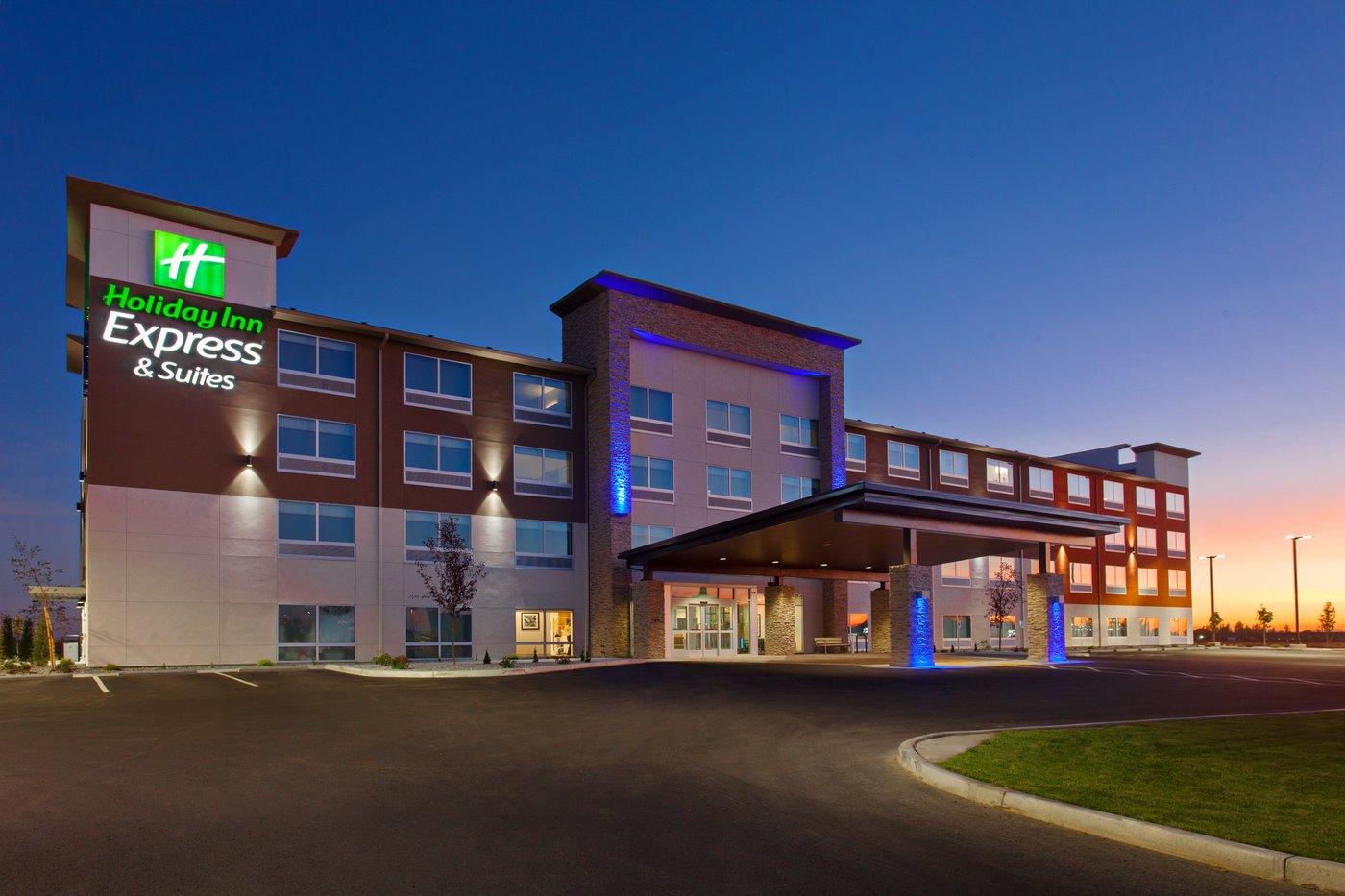 HOLIDAY INN EXPRESS & SUITES MOSES LAKE, AN IHG HOTEL 114 (̶1̶2̶3̶