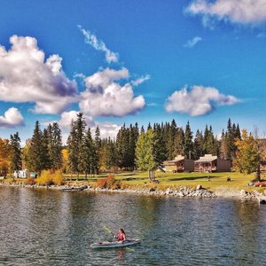 Woodlands resort lake front cabins and great kayaking on Puntzi lake BC
