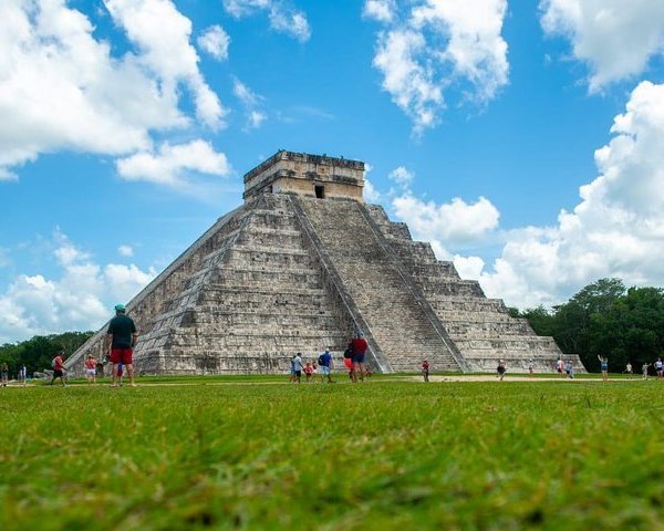 2023 Chichen Itza, Cenote and Valladolid All-Inclusive Tour