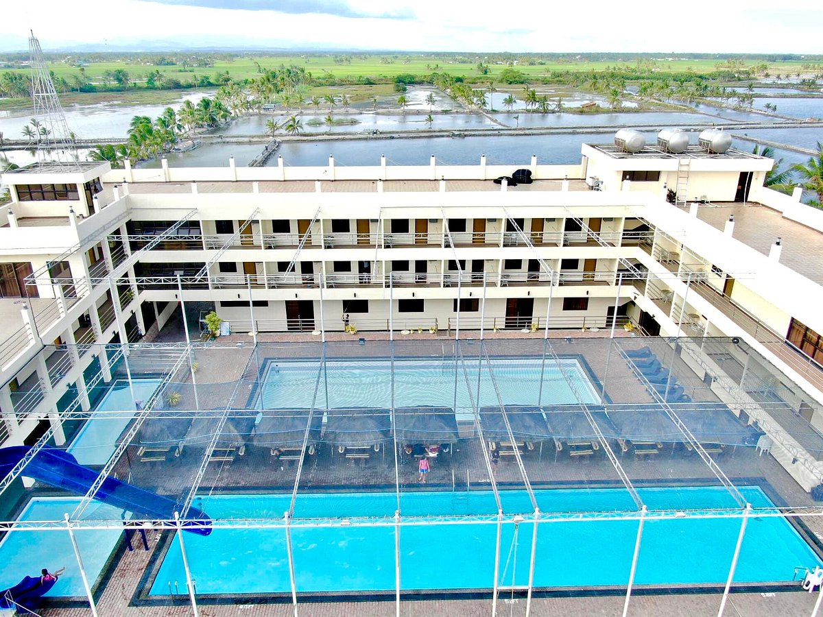 La Primera Grande Beach Resort, hotel in Mindoro