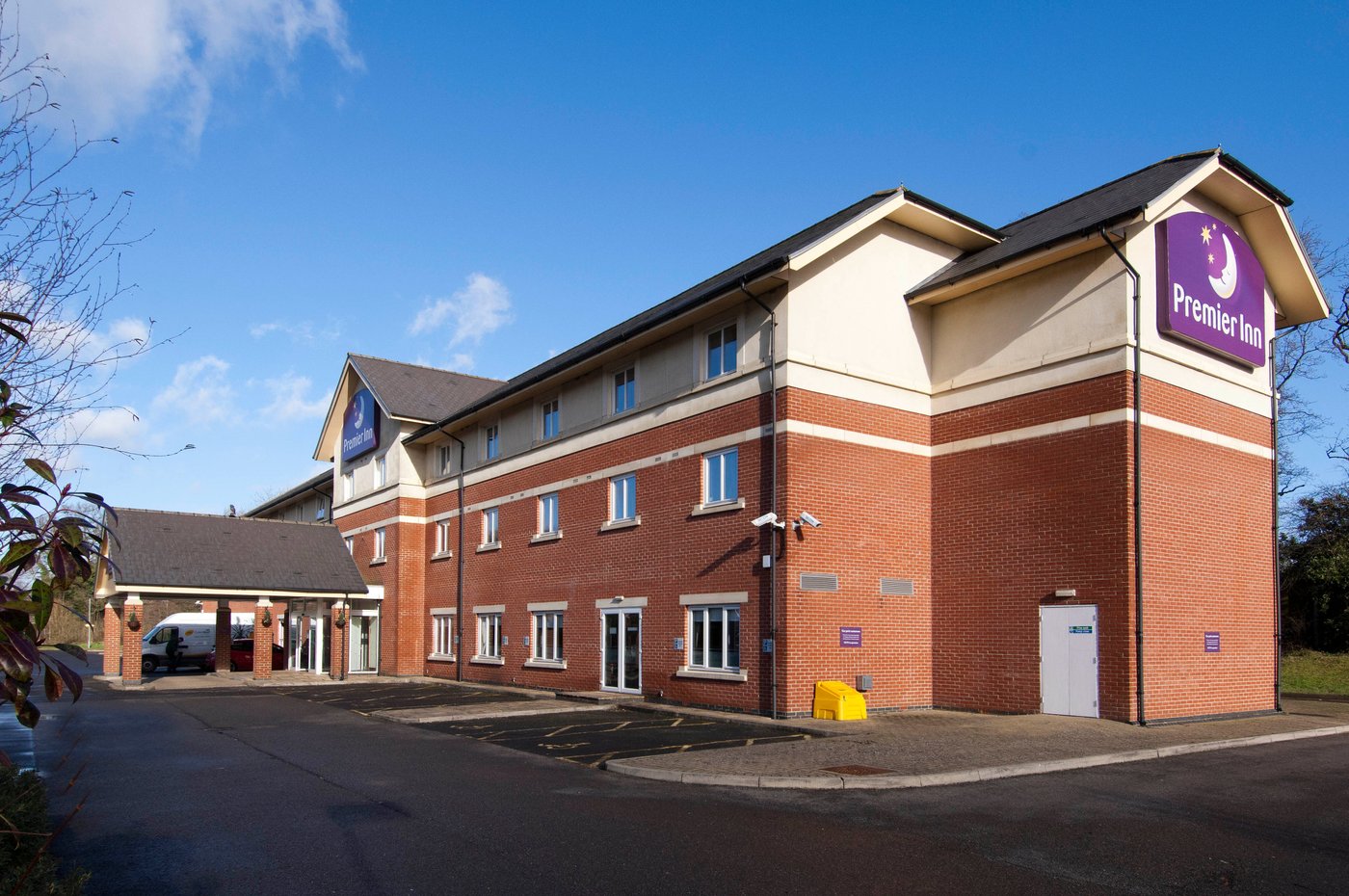 PREMIER INN GATWICK CRAWLEY TOWN WEST HOTEL - Updated 2025 Prices ...