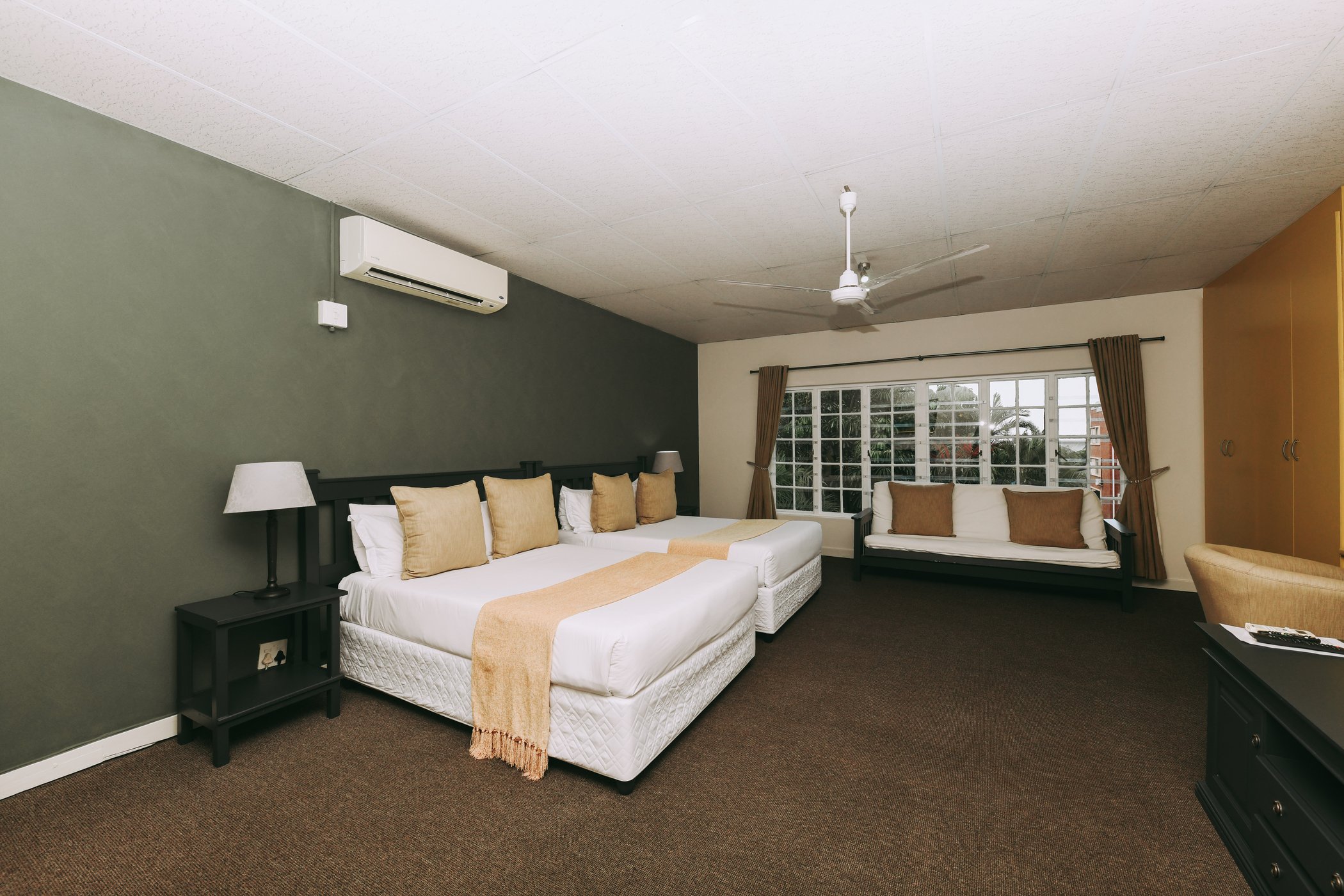 Madeline Grove Bed and Breakfast - NO LOADSHEDDING by null