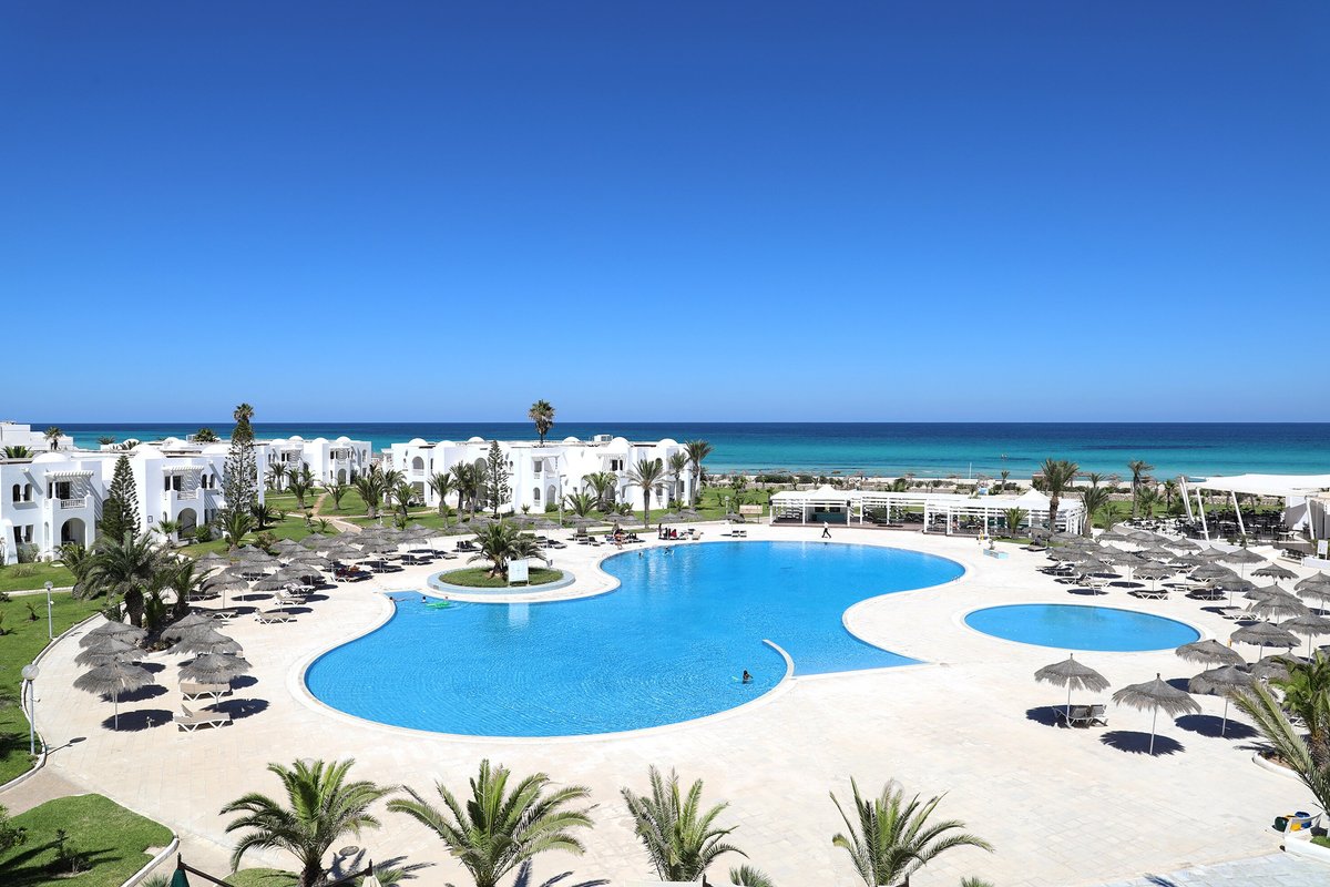 Отдыхали с 25 октября по 2 ноября - отзыв о Djerba Plaza Thalasso & Spa,  Мидун, Тунис - Tripadvisor