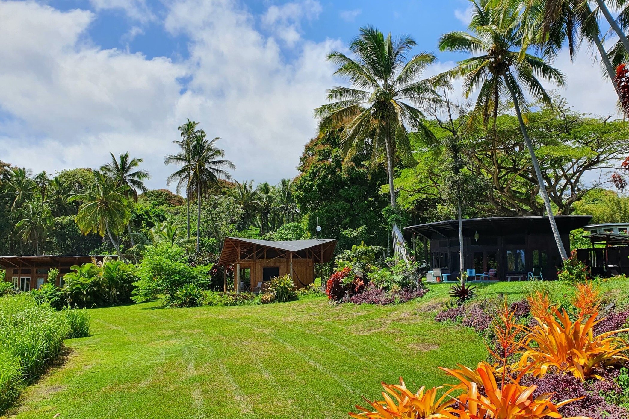Kalani Oceanside Retreat Center by null