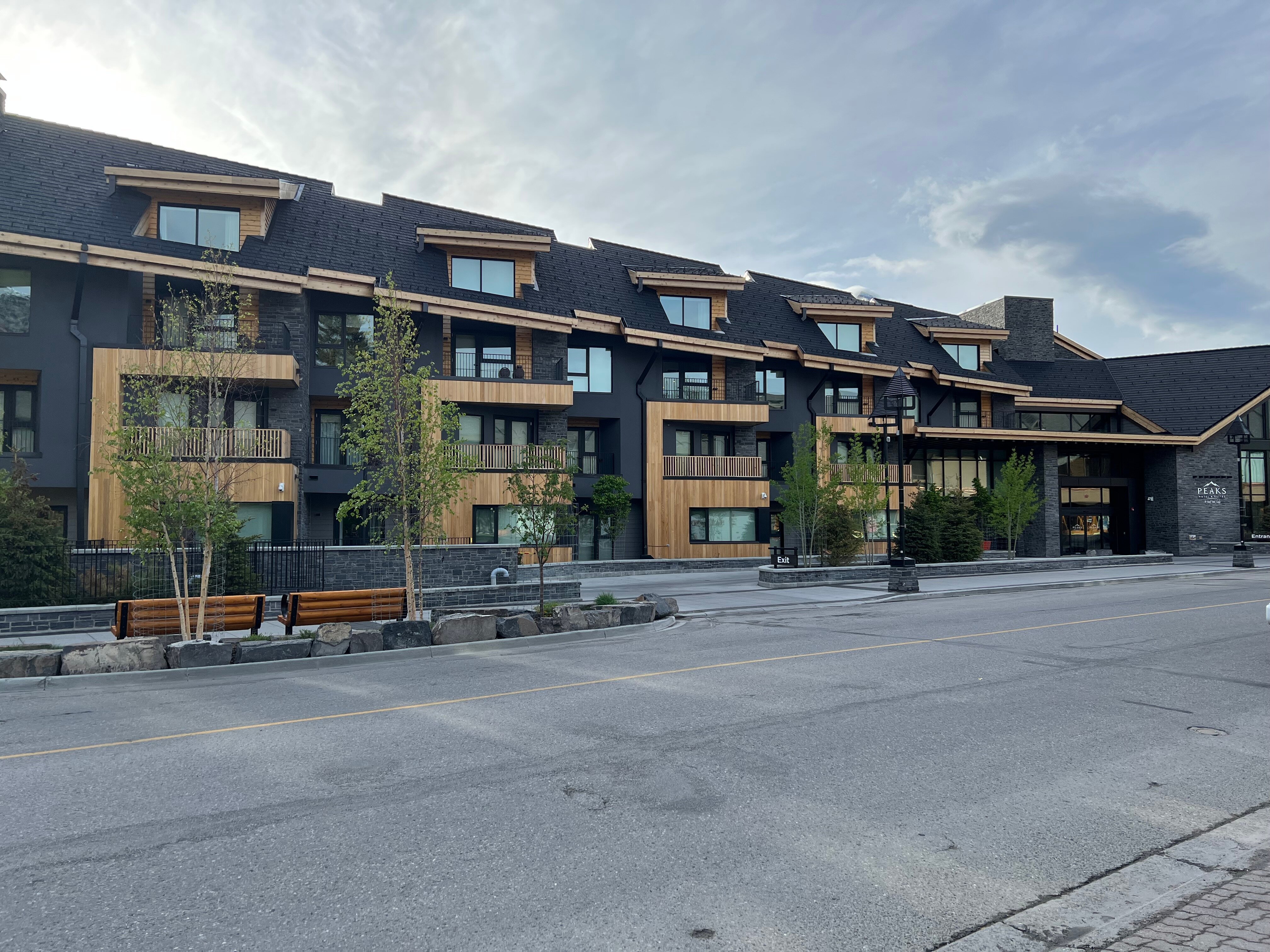 PEAKS HOTEL AND SUITES Updated 2022 Reviews Banff Canada   Peaks Hotel And Suites 