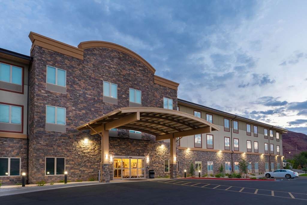 WINGATE BY WYNDHAM MOAB (Utah) - Hotel Reviews, Photos, Rate Comparison ...