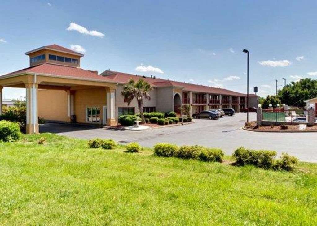 QUALITY INN SUITES 76 8 3 Prices Hotel Reviews