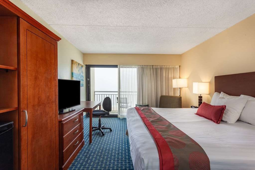 Hotel photo 83 of Ramada Plaza by Wyndham Virginia Beach.