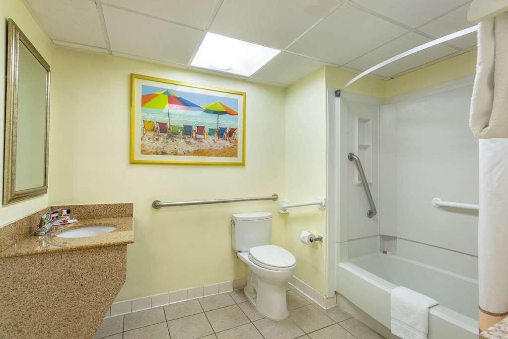 Hotel photo 78 of Ramada Plaza by Wyndham Virginia Beach.