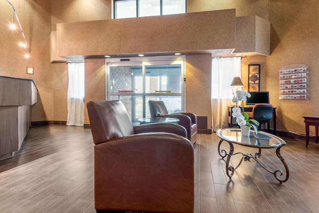 Hotel photo 38 of Quality Suites.