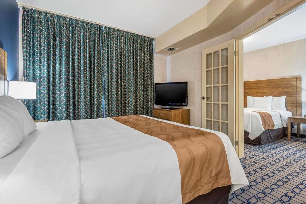 Hotel photo 33 of Quality Suites.