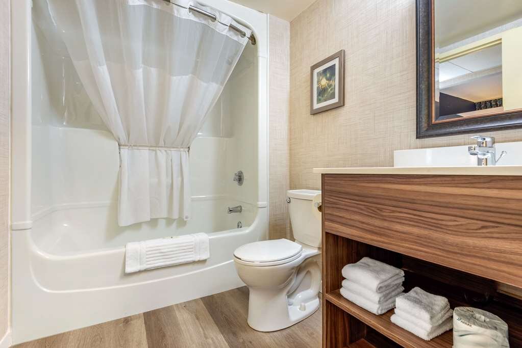 Hotel photo 32 of Quality Suites.