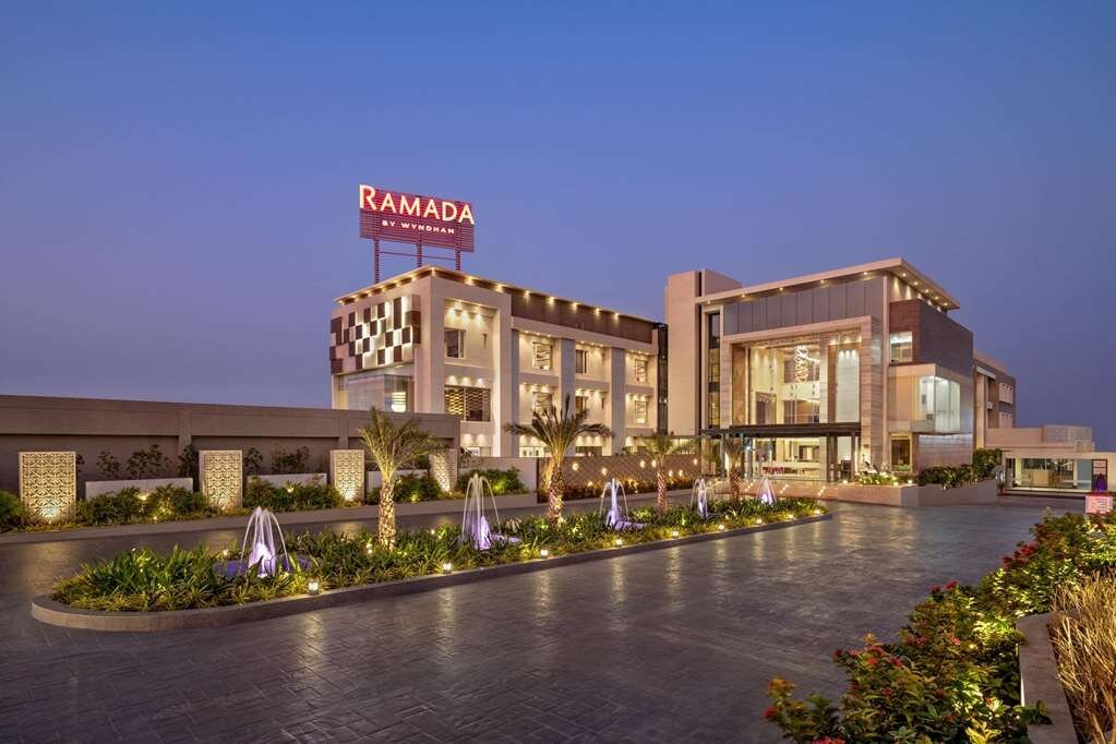 RAMADA BY WYNDHAM GANDHIDHAM SHINAY (Gujarat) - Hotel Reviews, Photos ...