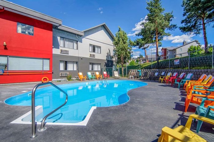 Quality Inn Kamloops Pool Pictures & Reviews - Tripadvisor