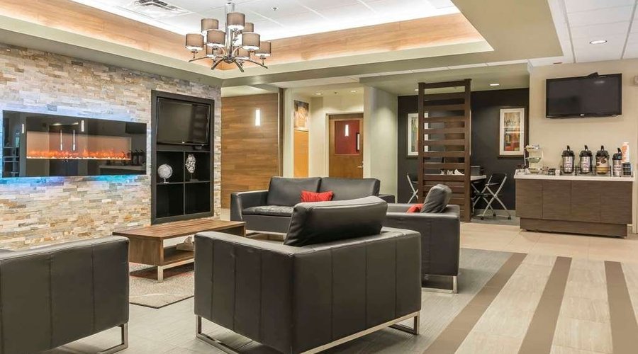 Lobby with sitting area