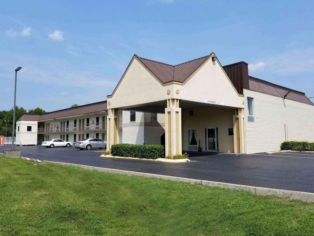 AMERICAS BEST VALUE INN MANCHESTER, TN $84 ($̶1̶0̶0̶) - Updated 2023 ...