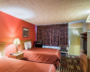 Room & Suite