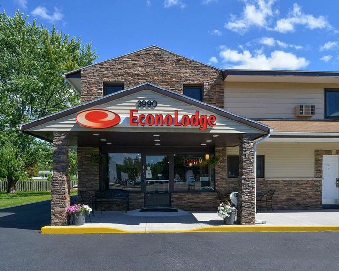 ECONO LODGE ROCHESTER I-90 & I-390 - Updated 2024 Prices & Motel ...