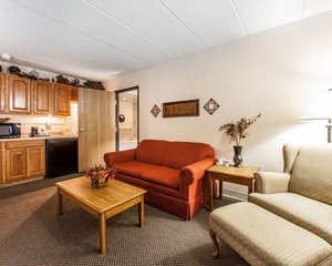 Room & Suite