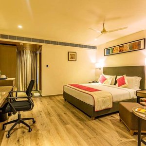Spacious guest room