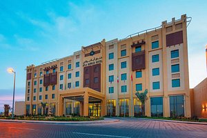 Ayla Bawadi Hotel & Mall in Al Ain, image may contain: Hotel, Condo, City, Office Building