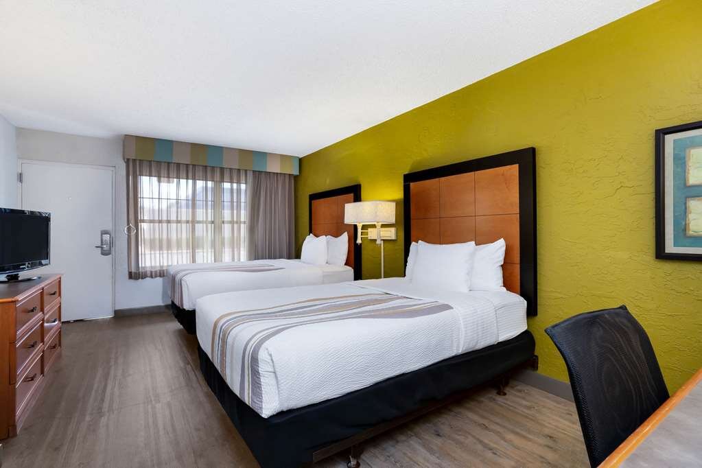 Hotel photo 51 of La Quinta Inn by Wyndham Tampa Bay Airport.
