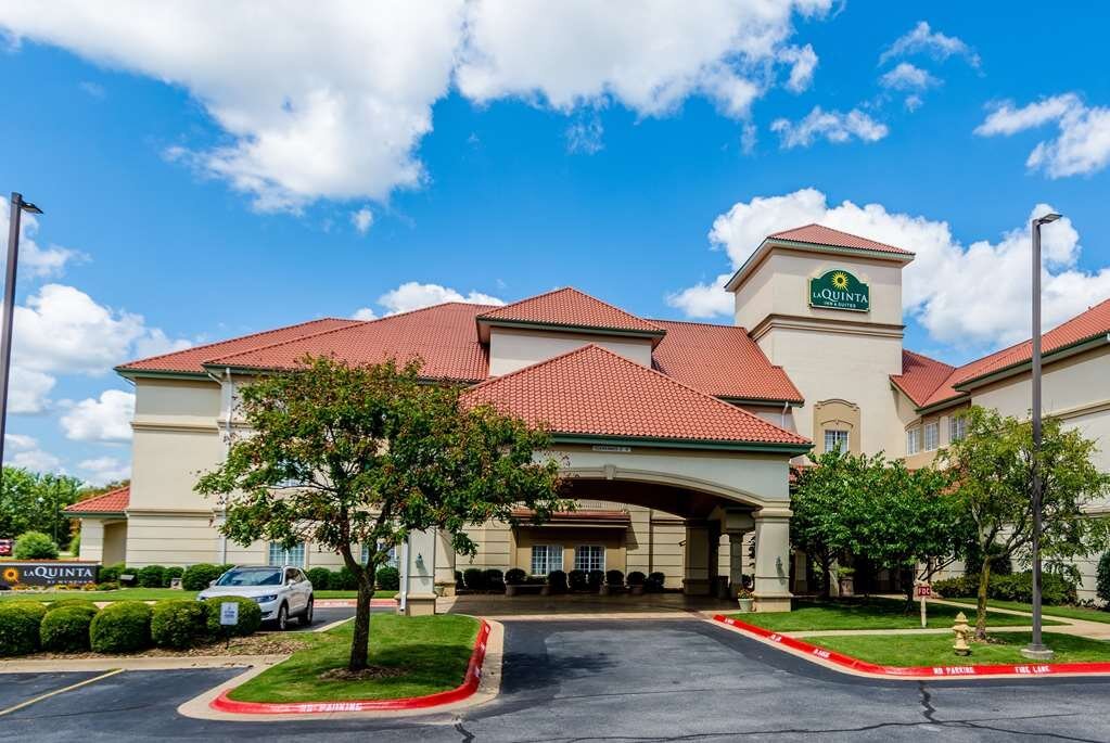 castle rock hotels pet friendly