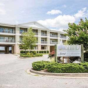 Island Inn & Suites, an Ascend Collection hotel in Piney Point, MD